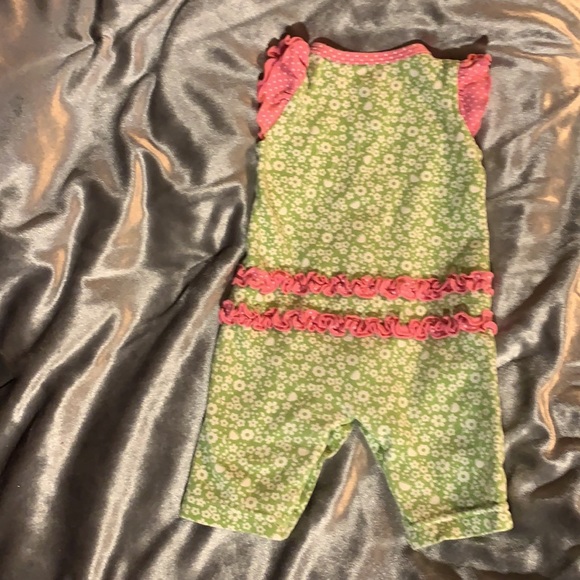 Carter’s New born lime green and pink onsie - Picture 2 of 5